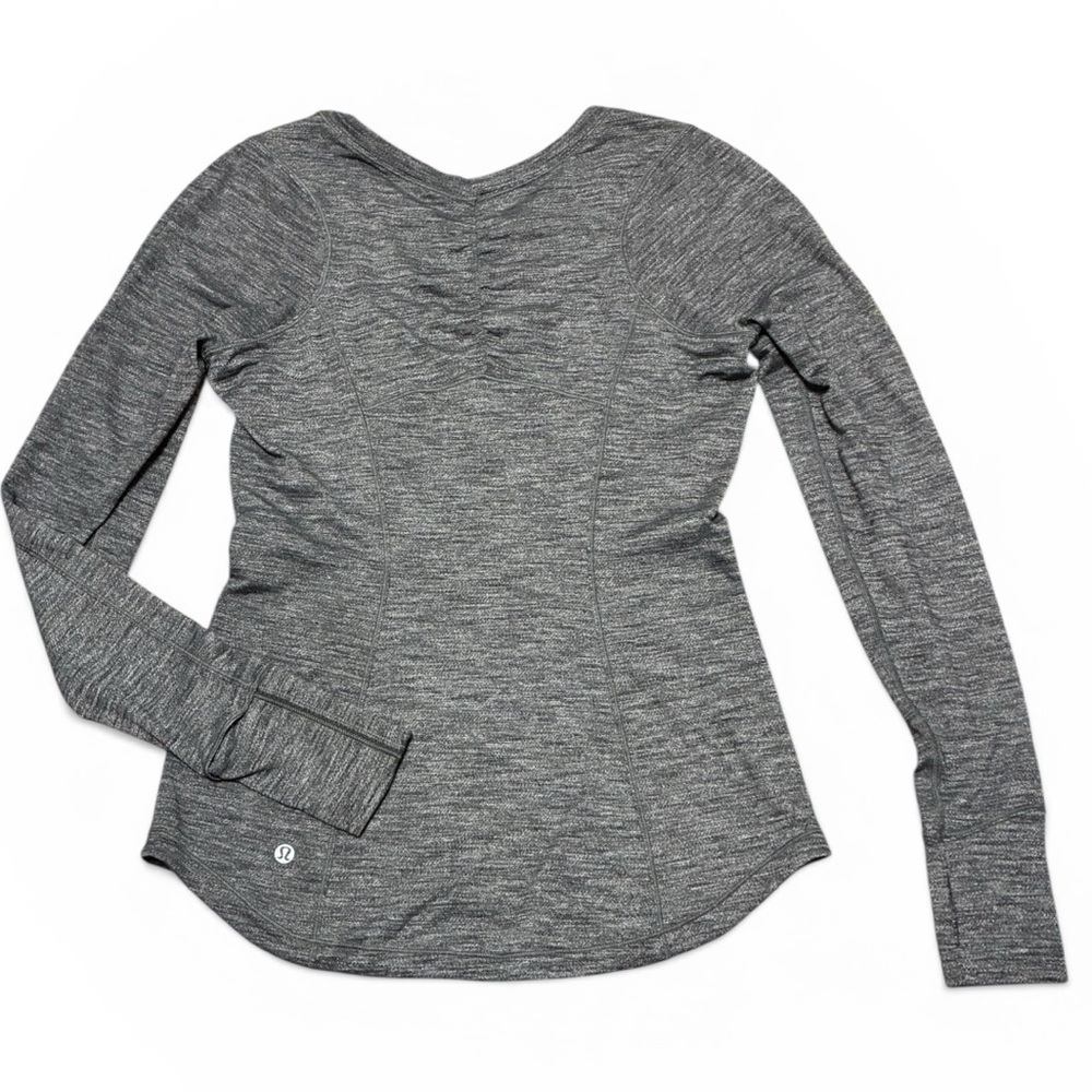 Lululemon Long Sleeve top heathered gray size 6